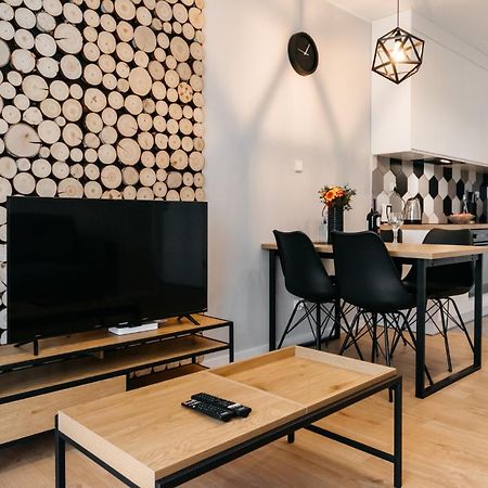 Perla Bieszczad 2 Apartment Ustrzyki Dolne Bagian luar foto